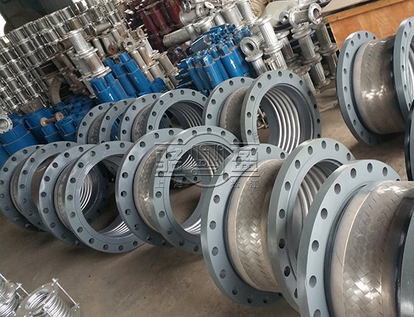 上海駱盈向廈門聯芯項目供應不銹鋼金屬軟管