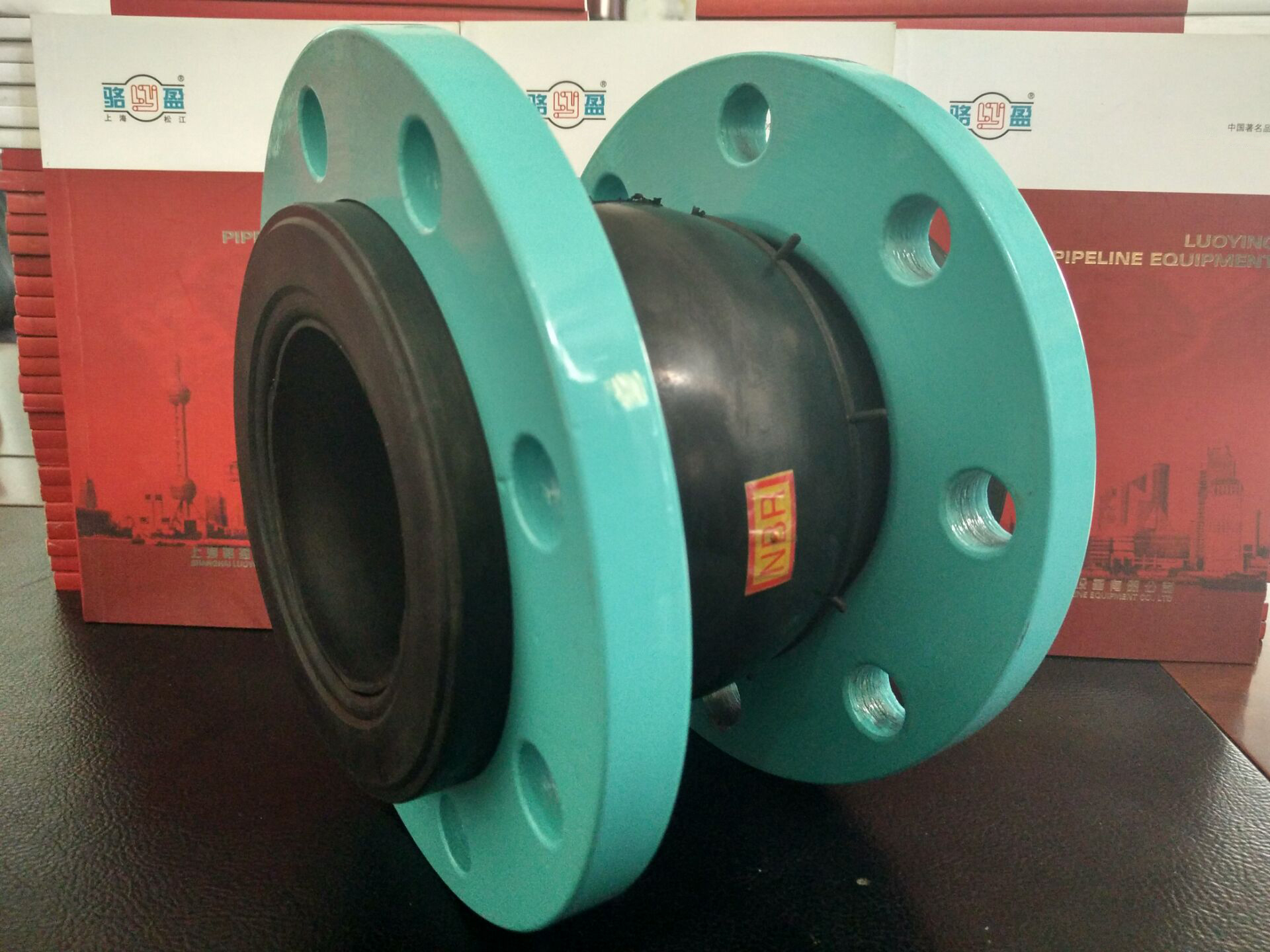 駱盈橡膠接頭如何使用它  它的作用是什么